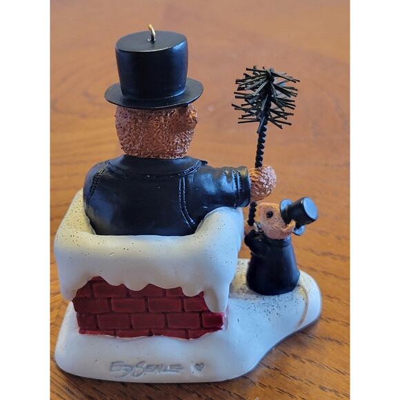 Bear Hugs Ed Seale Teamwork 2nd in Series 2005 Christmas Holiday Ornament - Picture 9 of 14